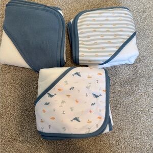 Set of 3 baby towels